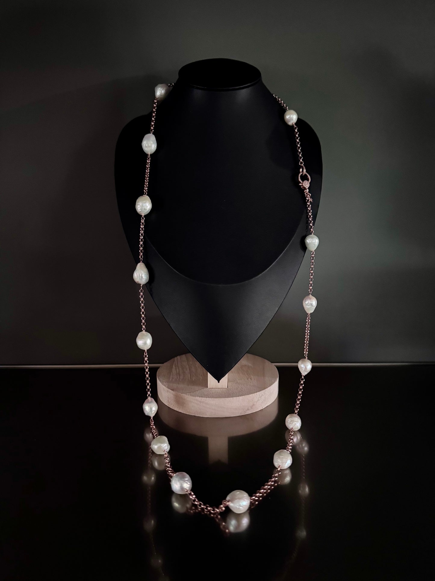 Aurora Grace – White Baroque Edison Pearl Rose Gold Station Necklace