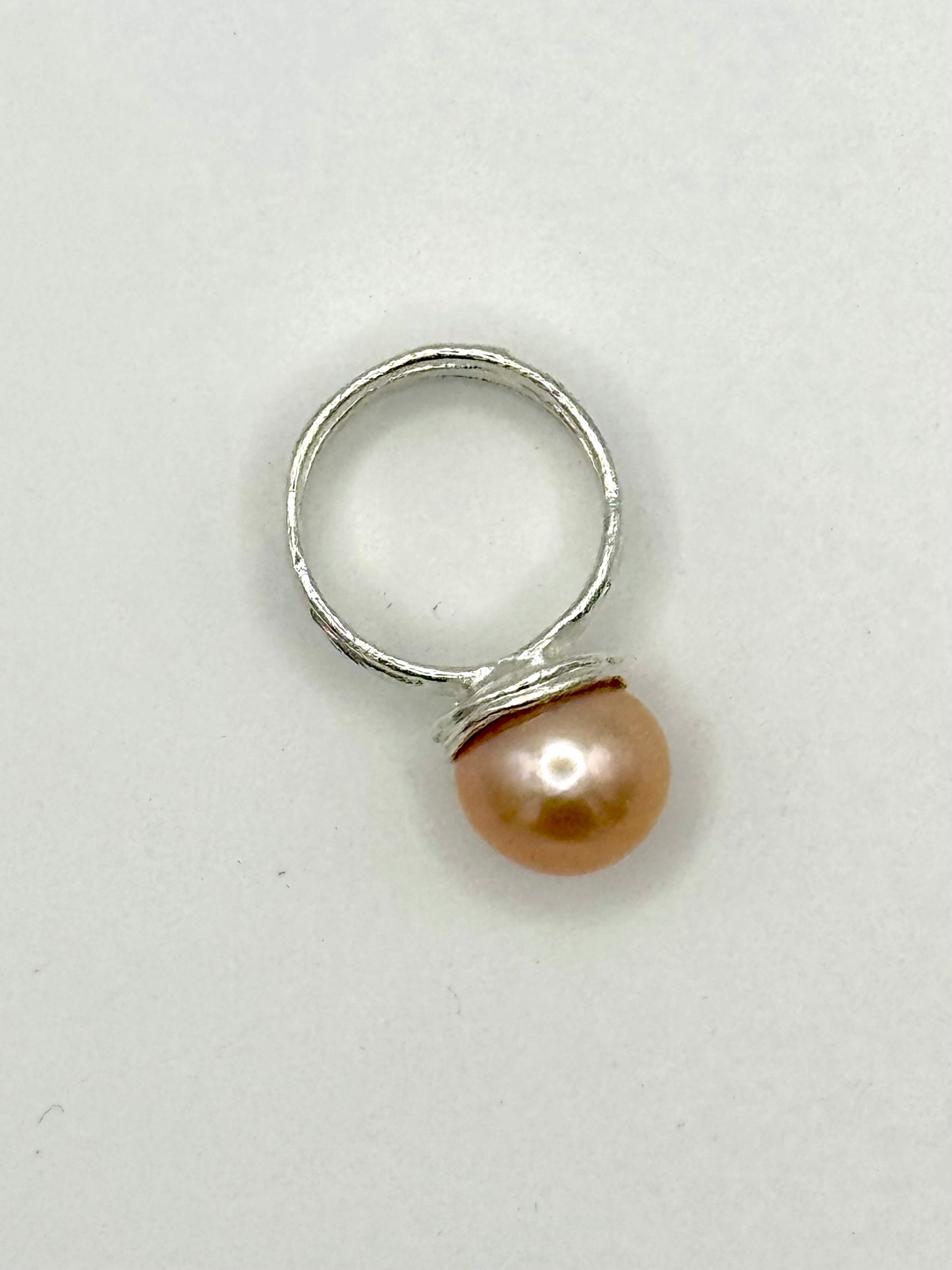 Peachy Edison Pearl Silver Ring