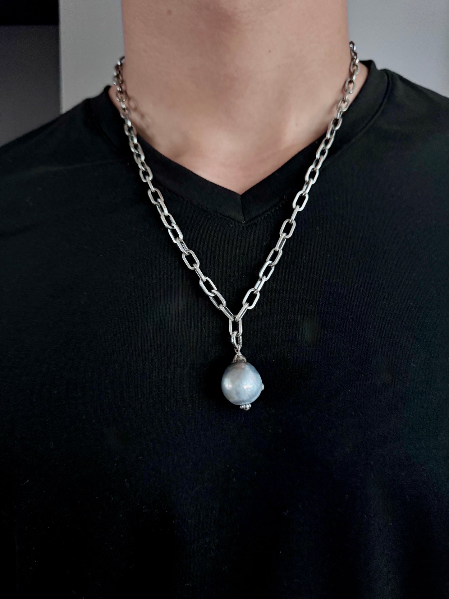 Silver Titan – Tahitian Pearl & Sterling Silver Necklace
