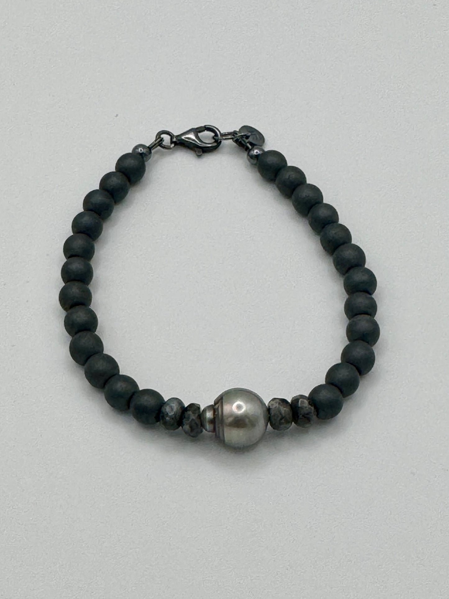 Grey Tahitian Pearl Black Onyx Bracelet
