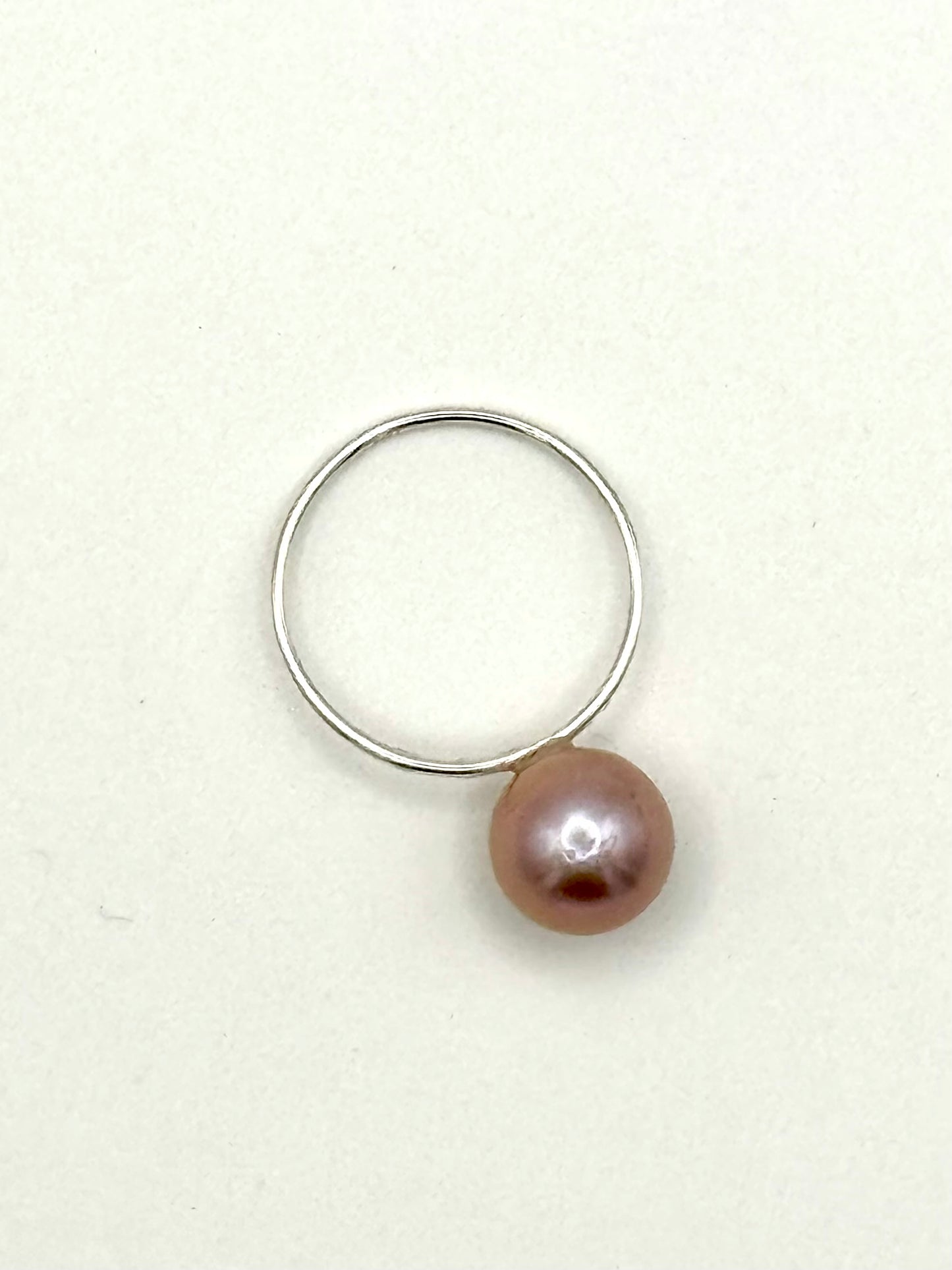10mm Metallic Pink Edison Pearl Ring