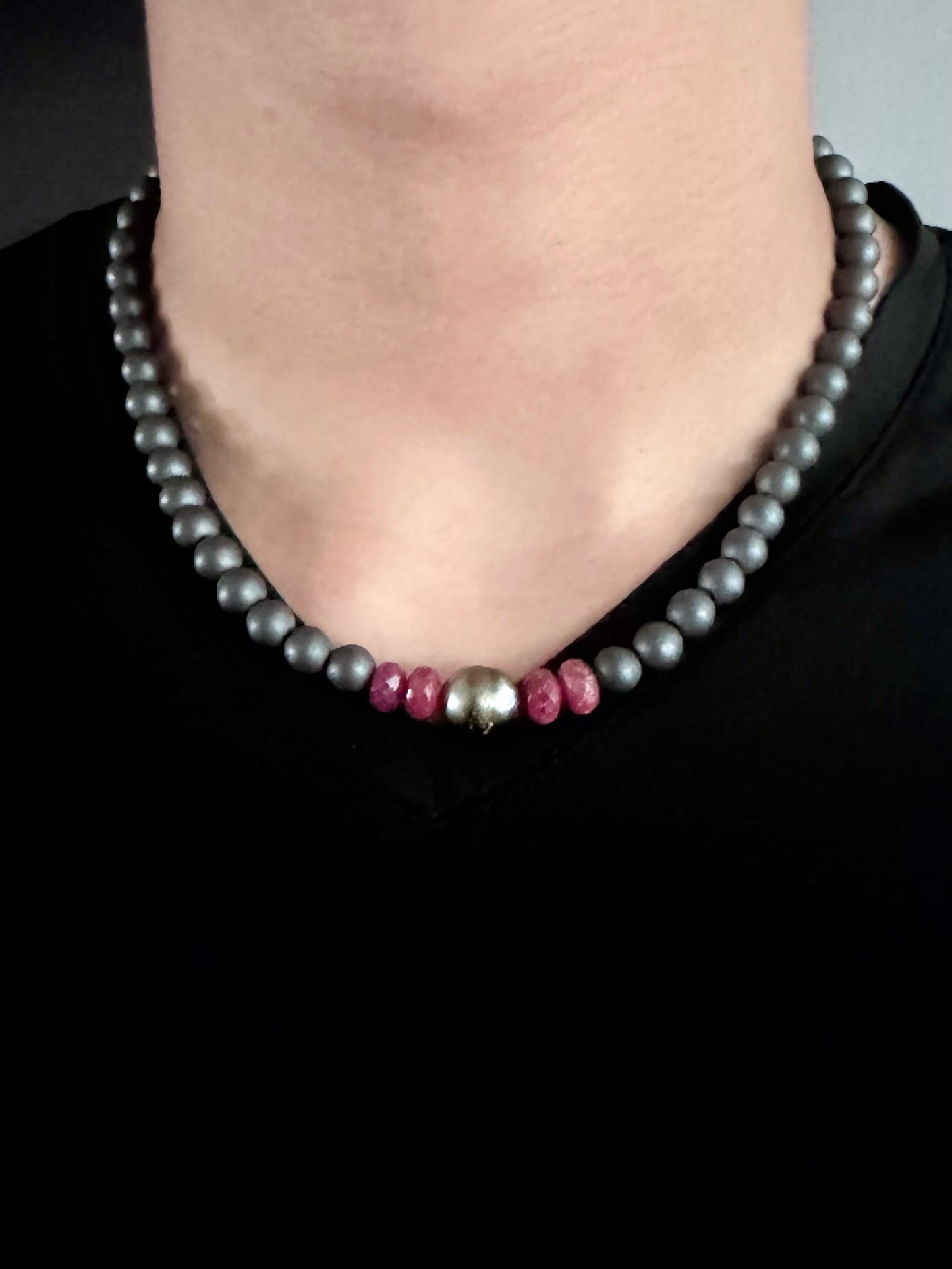 Pinky Grey Tahitian Pearl Ruby Grey Hematite Bead Necklace
