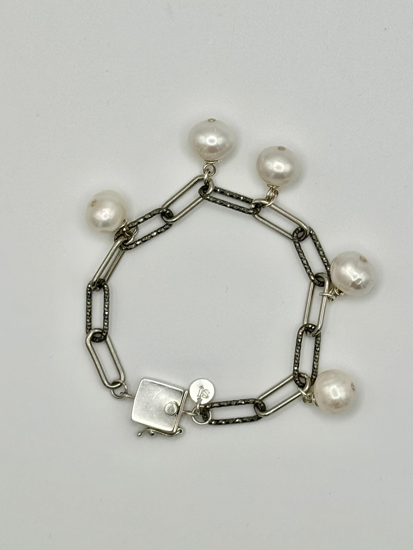 White Edison Pearl Black Rhodium Silver Mix Paperclip Chain Bracelet