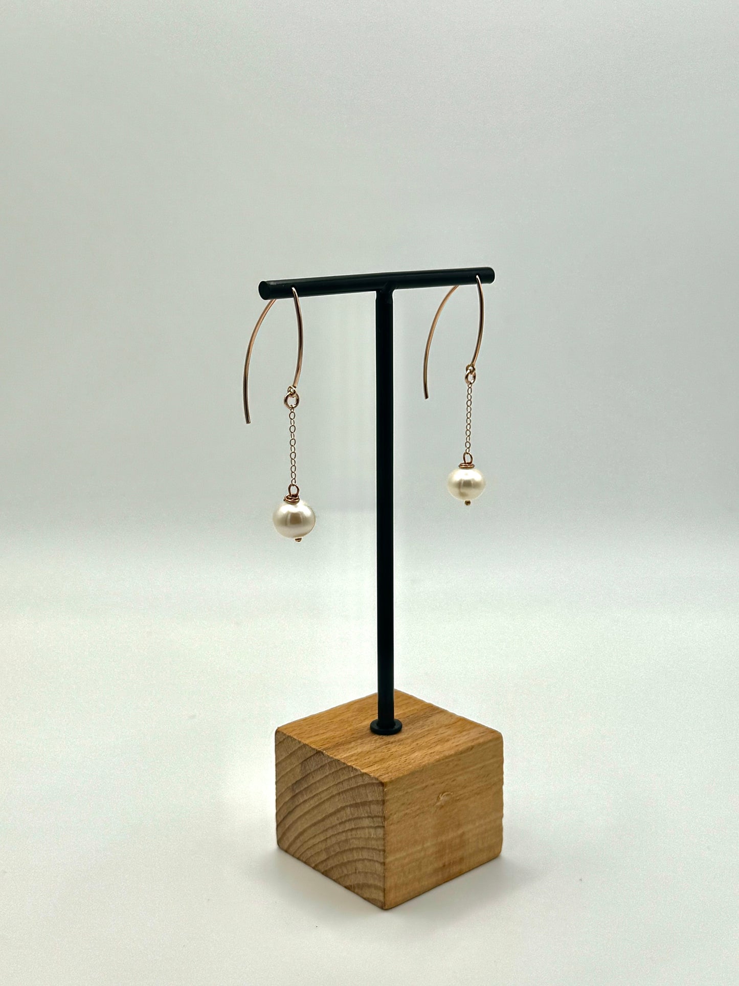 White Freshwater Pearl Rose Gold Dangle Earring