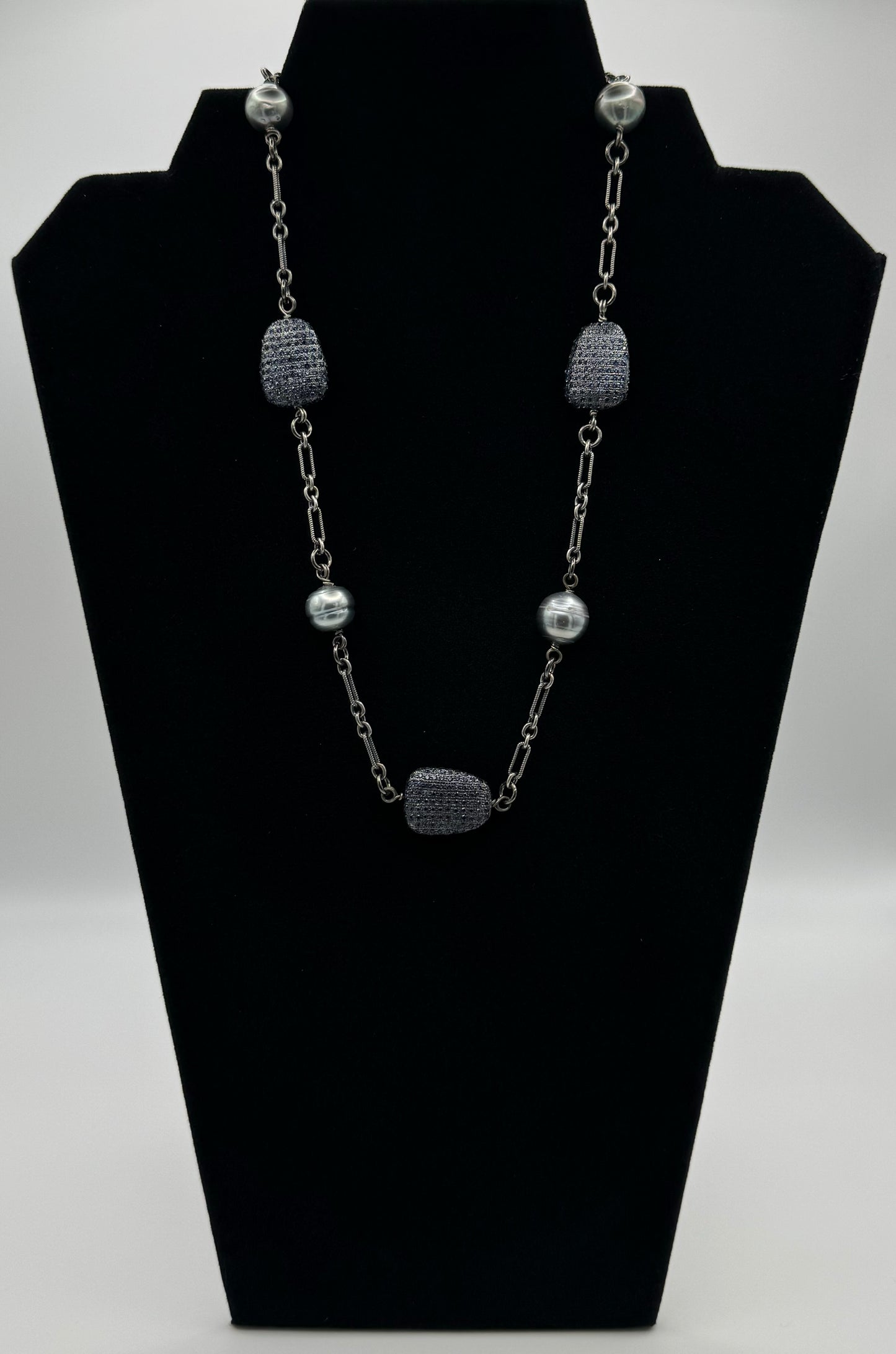 Sapphire Serenity: Grey Tahitian Pearls and Blue Sapphire Bead Station Necklace