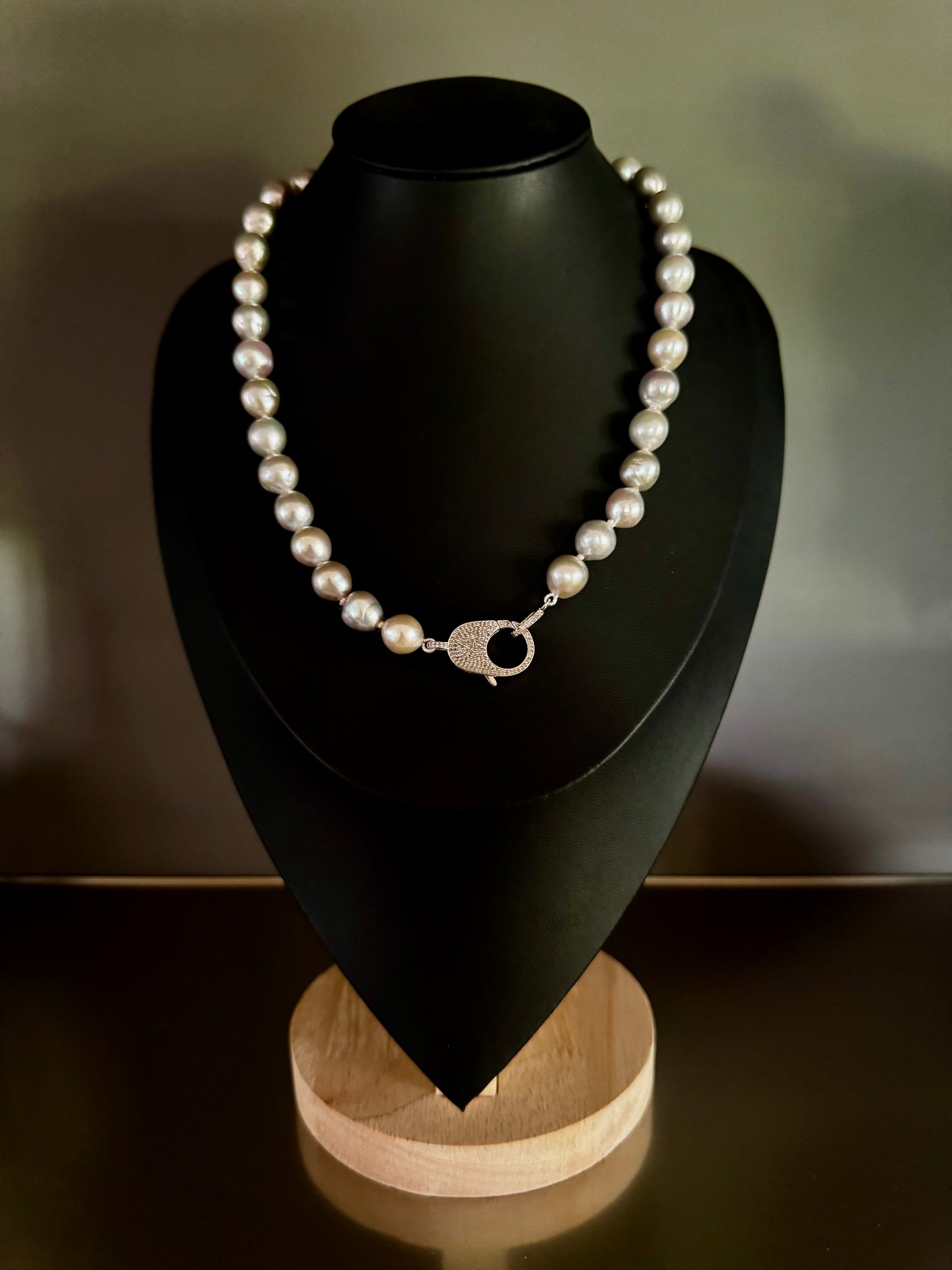 Lunar Grace – Metallic Silver Edison Pearl Necklace with Diamond Pavé Accents