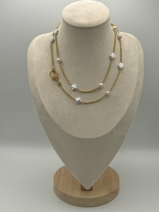 Golden Clover Station Necklace – Freshwater Akoya & White Clover Pearls