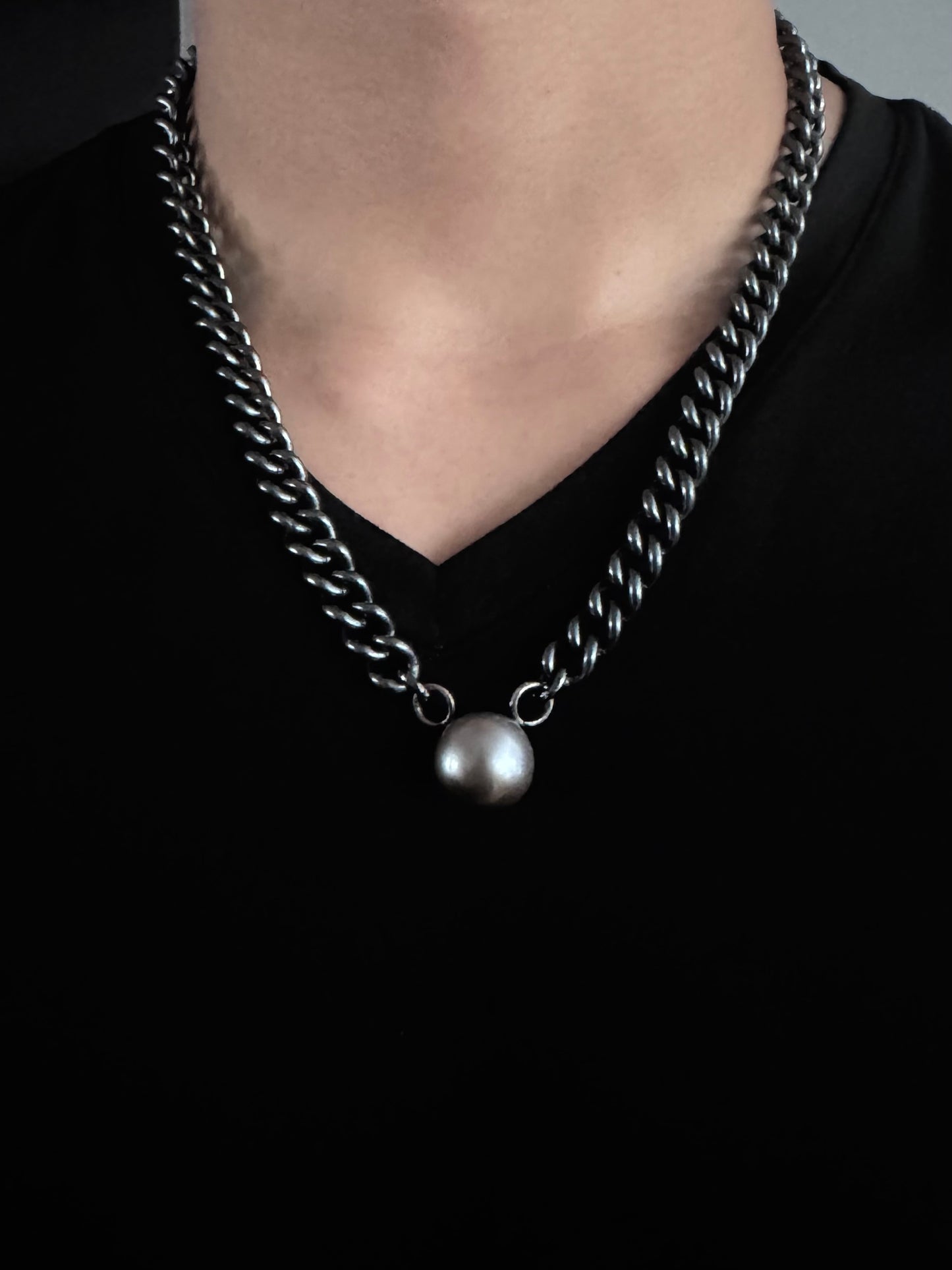 Modern Luster: Tahitian Pearl Oxidized Curb Link Necklace