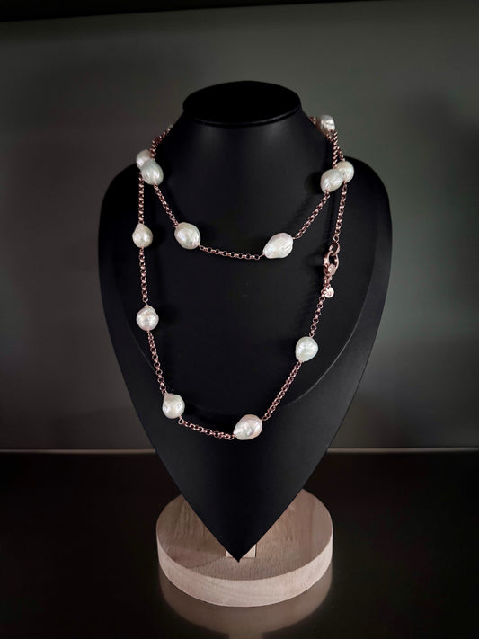 Aurora Grace – White Baroque Edison Pearl Rose Gold Station Necklace