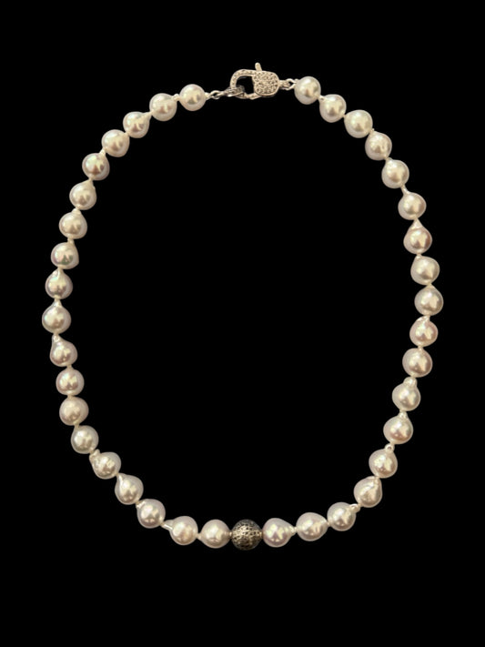 Celestial Akoya – White Akoya Pearl Necklace with Pavé Diamond Accents