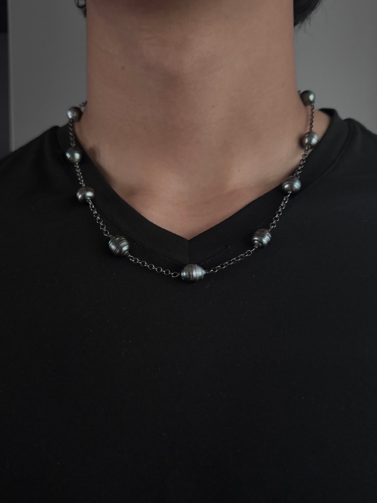 10mm Circle Tahitian Pearl Oxidized Sterling Silver Station Necklace