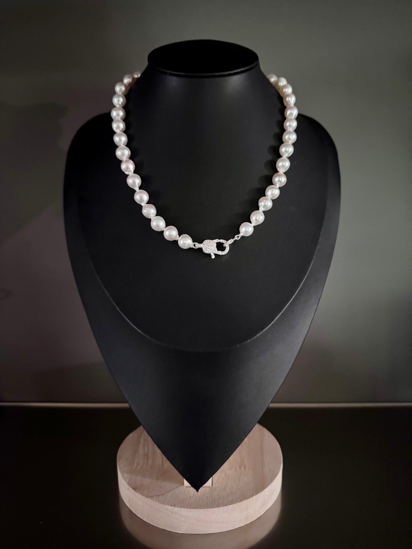 Celestial Akoya – White Akoya Pearl Necklace with Pavé Diamond Accents