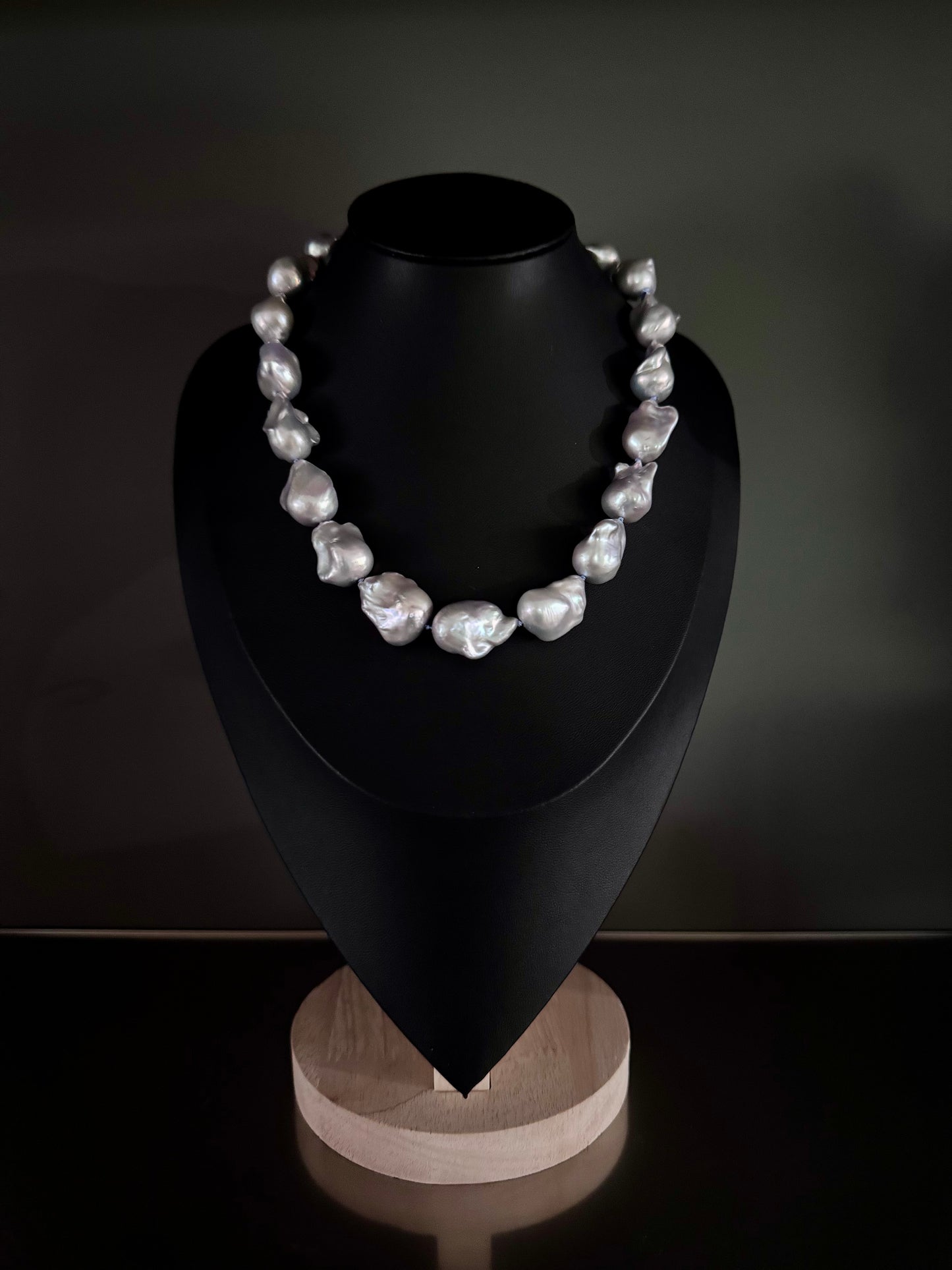 Silver Tempest – Baroque Pearl & Sapphire Clasp Necklace