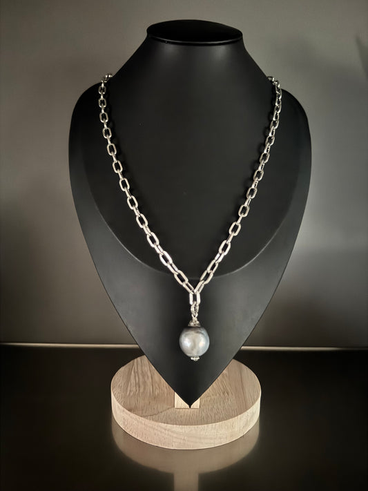 Silver Titan – Tahitian Pearl & Sterling Silver Necklace
