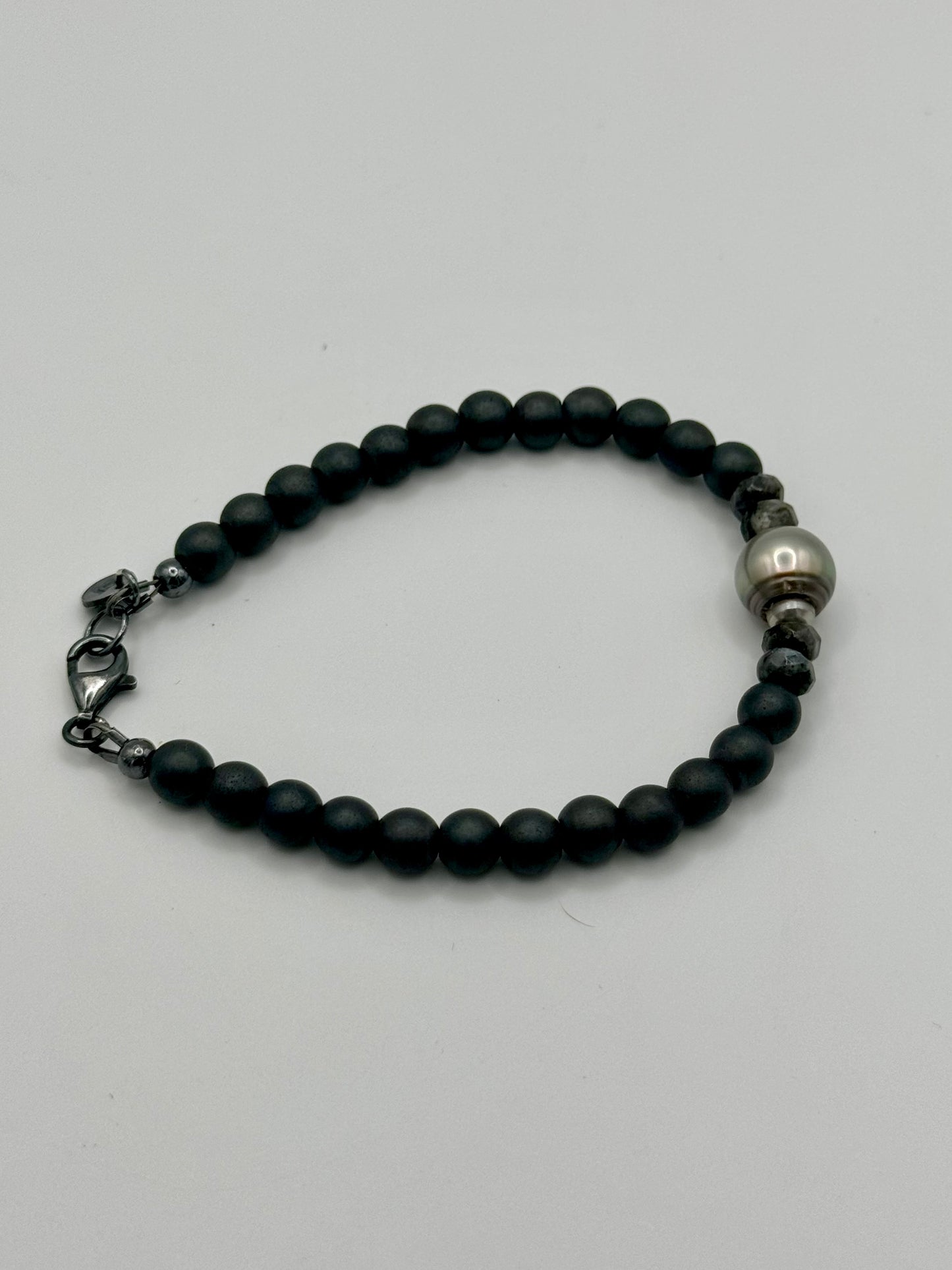 Grey Tahitian Pearl Black Onyx Bracelet