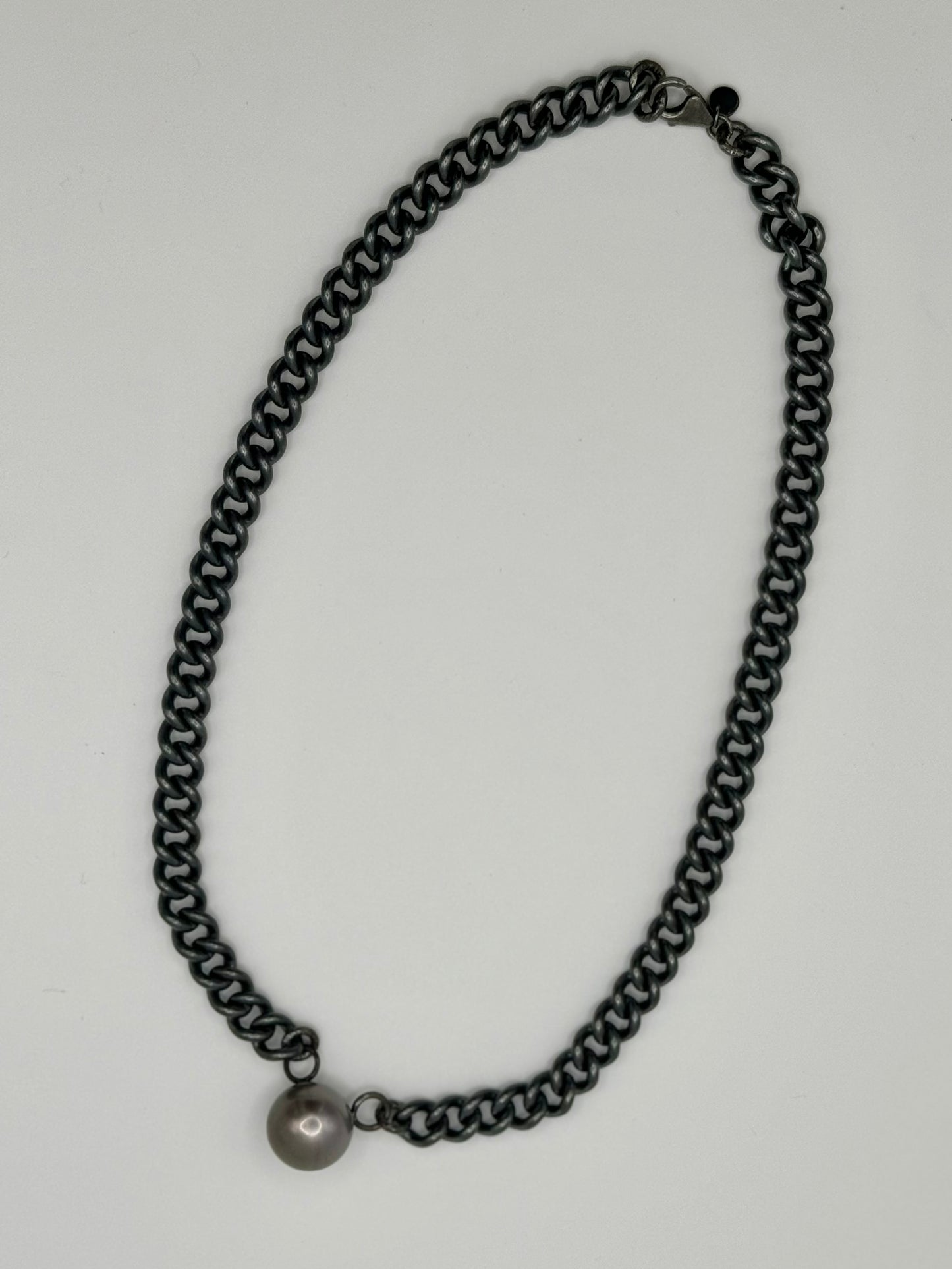 Modern Luster: Tahitian Pearl Oxidized Curb Link Necklace